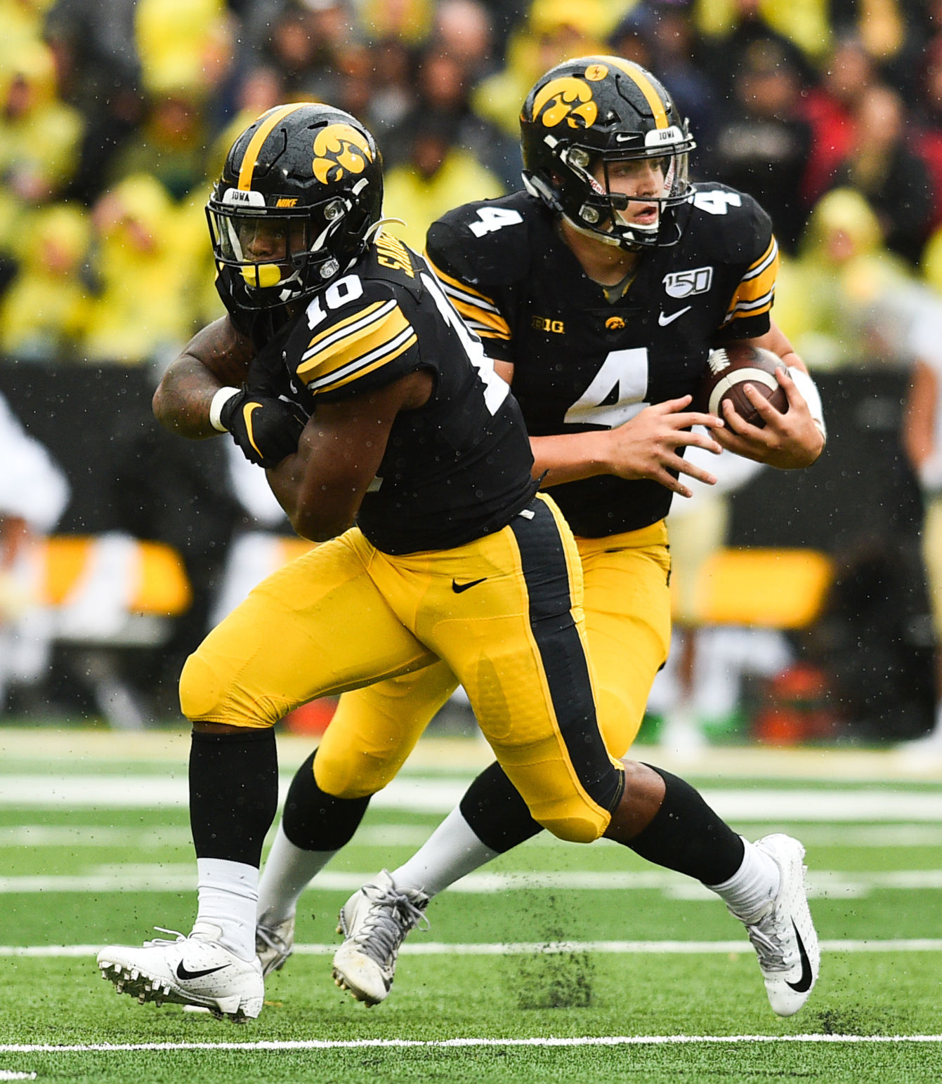 101919-qct-spt-purdue-ia-foot-064a.jpg